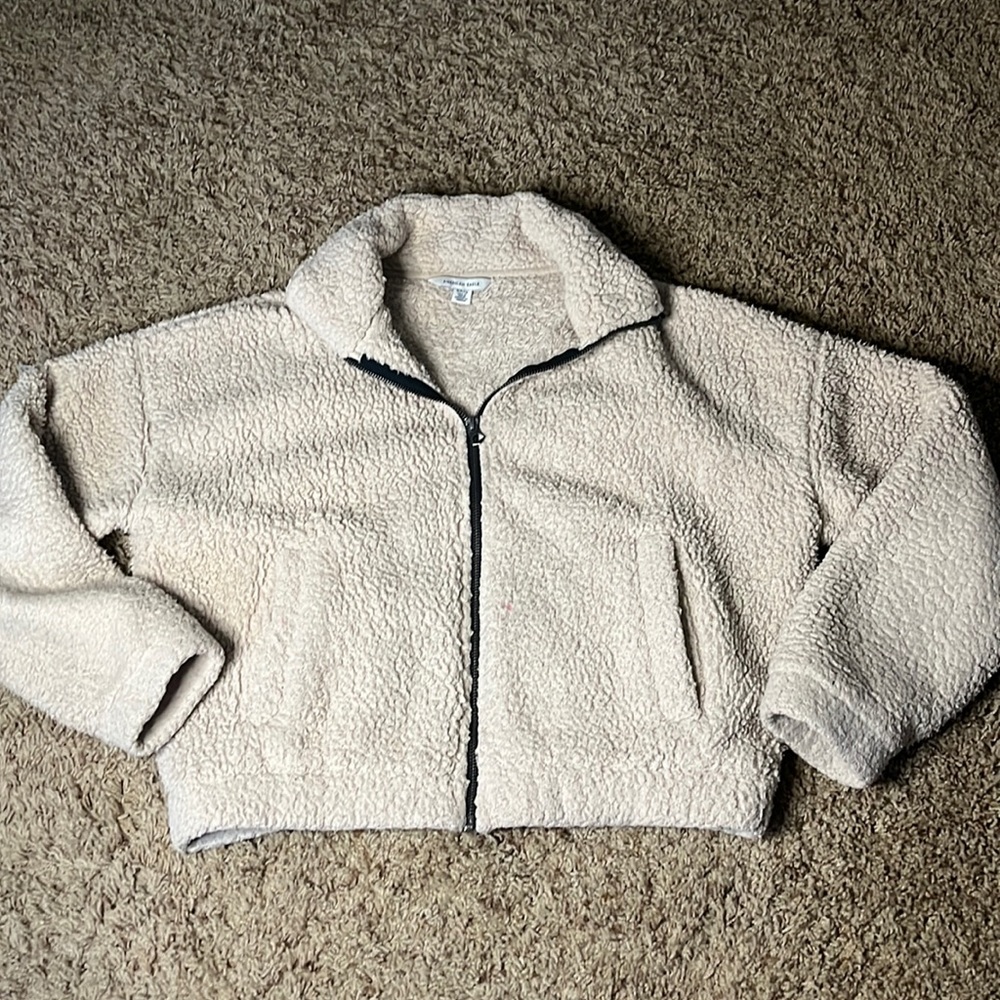 american eagle cropped teddy jacket